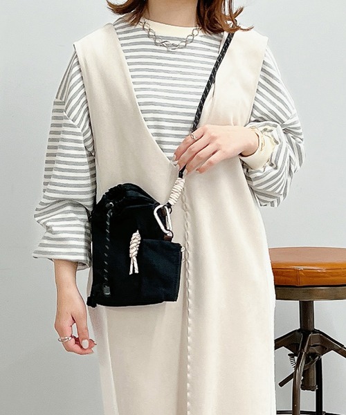 un dix cors（アンディコール）の「ナイロンハンディショルダー（ショルダーバッグ・レディース・ブラック/ベージュ・FREE）」の2枚目の写真