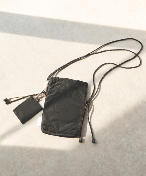 un dix cors（アンディコール）の「ナイロンハンディショルダー（ショルダーバッグ・レディース・ブラック/ベージュ・FREE）」の7枚目の写真