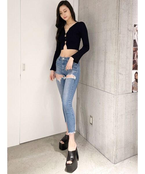 GYDA（ジェイダ）の「GGチェーンニットショートカーディガン（カーディガン/ボレロ・レディース・ブラック/オフホワイト・FREE）」の11枚目の写真