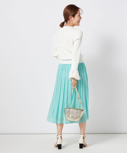 NOLLEY’S（ノーリーズ）の「《手洗い可能》タフタカフスプルオーバーニット（ニット/セーター・レディース・ネイビー/ブラック/オフホワイト・38）」の6枚目の写真