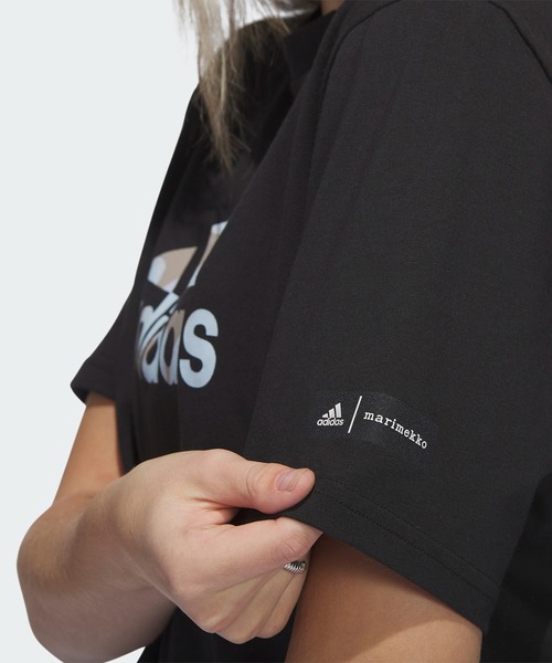 adidas（アディダス）の「マリメッコ クロップTシャツ
