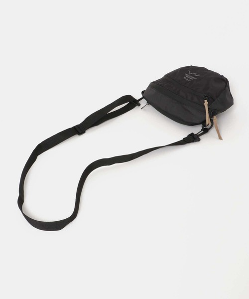 URBAN RESEARCH DOORS（アーバンリサーチドアーズ）の「URD MINI SHOULDER BAG（ショルダーバッグ・メンズ・チャコールグレー/アイボリー/その他1/オリーブ/ブラック・-）」の13枚目の写真