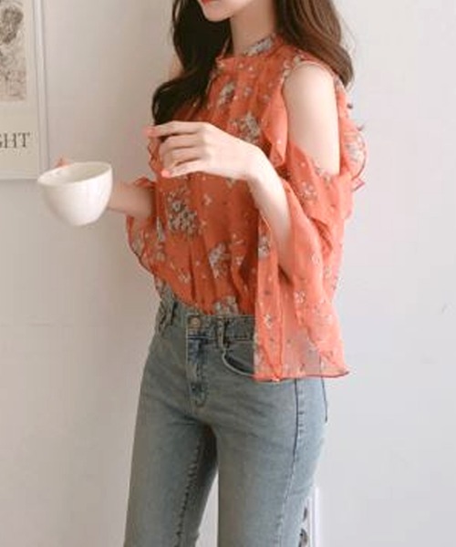 Amulet(アミュレット)の「肩開き花柄ブラウス(シャツ/ブラウス・レディース・ホワイト/オレンジ・M/L)」の14枚目の写真