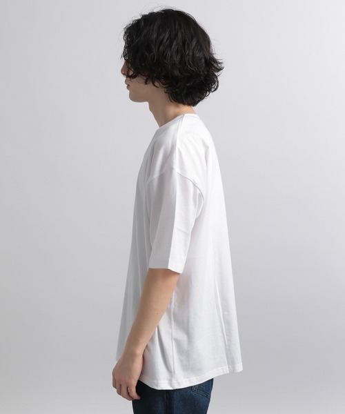 HARE（ハレ）の「ユルネックベーシックカットソー(HARE)（Tシャツ/カットソー・メンズ・ホワイト/ブラック/パープル/レッド/グレー/レッド系その他/ブラック×シルバー/グレー系その他・SMALL/MEDIUM/LARGE）」の9枚目の写真