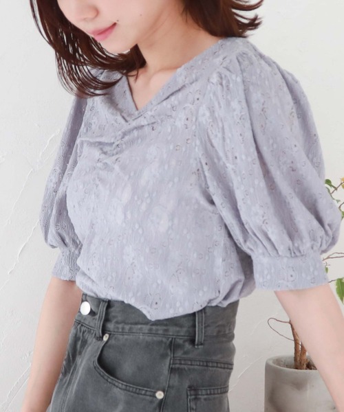 archives（アルシーヴ）の「フロントギャザーカットレースＴＯＰＳ（Tシャツ/カットソー・レディース・ピンクベージュ/ブルーグレー/ブラック/アイボリー・MEDIUM）」の3枚目の写真