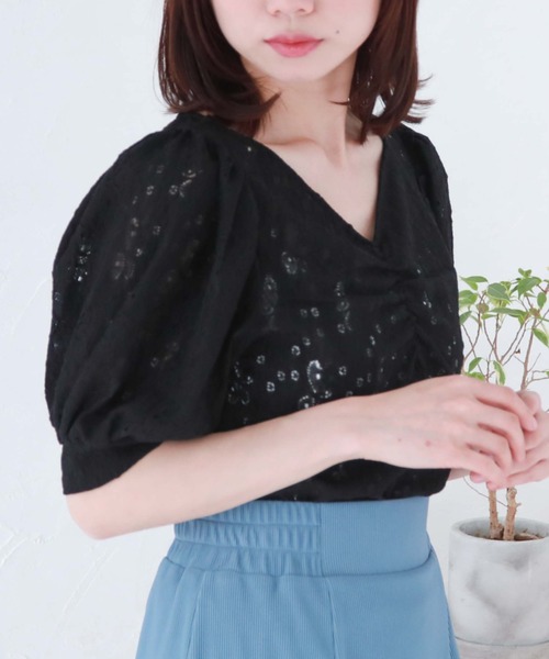 archives（アルシーヴ）の「フロントギャザーカットレースＴＯＰＳ（Tシャツ/カットソー・レディース・ピンクベージュ/ブルーグレー/ブラック/アイボリー・MEDIUM）」の2枚目の写真