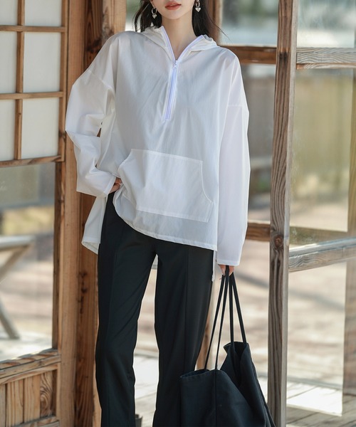 TeddyShop（テディショップ）の「【UVカット率 99%以上/UPF50+/軽量】レディース水着 長袖フード付きハーフジップラッシュガード パーカー+スリットレギンス 上下2点セット（パーカー・レディース・ブルー/ピンク/ホワイト/ネイビー・M/L）」の6枚目の写真