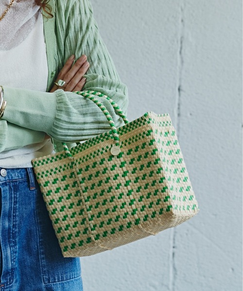 Letra（レトラ）の「(LETRA)<グリーンROSE BUD限定カラー>メルカドミニバッグ（トートバッグ・レディース・ピンク/グリーン・FREE）」の2枚目の写真