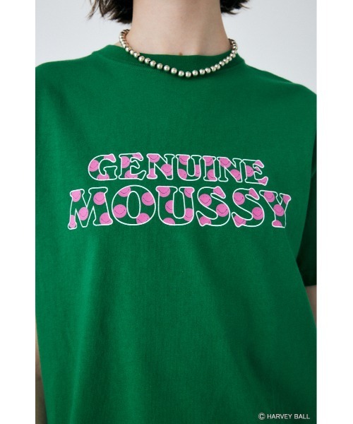 MOUSSY(マウジー)の「SMILEY FACE MOUSSY LOGO Tシャツ(Tシャツ/カットソー・レディース・ホワイト/ブラック/グリーン・1/2)」の12枚目の写真