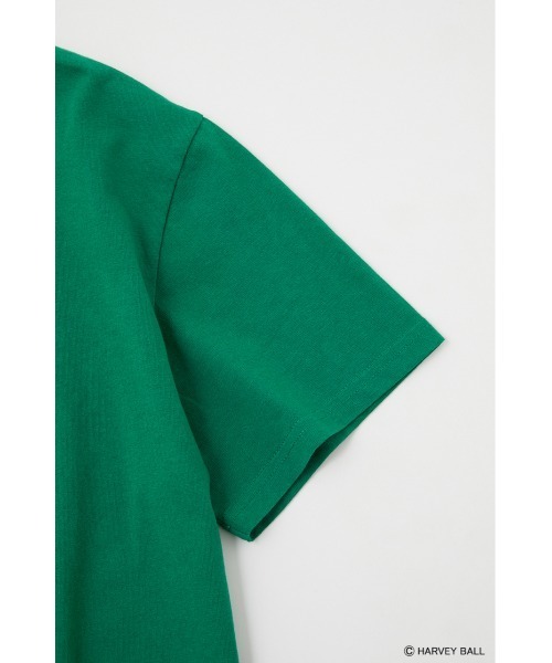 MOUSSY(マウジー)の「SMILEY FACE MOUSSY LOGO Tシャツ(Tシャツ/カットソー・レディース・ホワイト/ブラック/グリーン・1/2)」の13枚目の写真