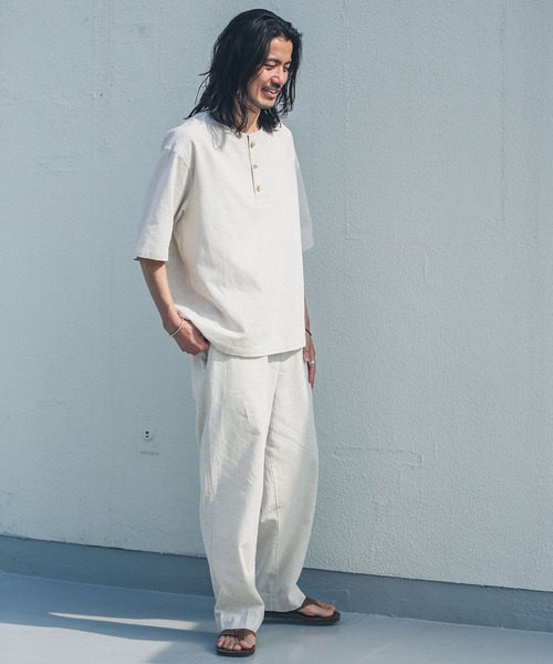 URBAN RESEARCH Sonny Label（アーバンリサーチサニーレーベル）の「コットンリネンワイドストレートパンツ（その他パンツ・メンズ・ネイビー/ナチュラル・MEDIUM/LARGE）」の16枚目の写真