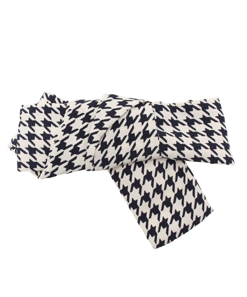 BEAMS BOY(ビームスボーイ)の「BEAMS BOY / 変形リボン バレッタ(バレッタ/ヘアクリップ・レディース・ブラック/ネイビー・ONE SIZE)」の1枚目の写真