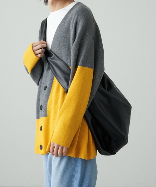 COLONY 2139（コロニートゥーワンスリーナイン）の「BIGショルダーバッグ（ショルダーバッグ・メンズ・ブラック/カーキ・FREE）」の13枚目の写真