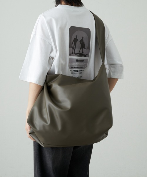 COLONY 2139（コロニートゥーワンスリーナイン）の「BIGショルダーバッグ（ショルダーバッグ・メンズ・ブラック/カーキ・FREE）」の11枚目の写真