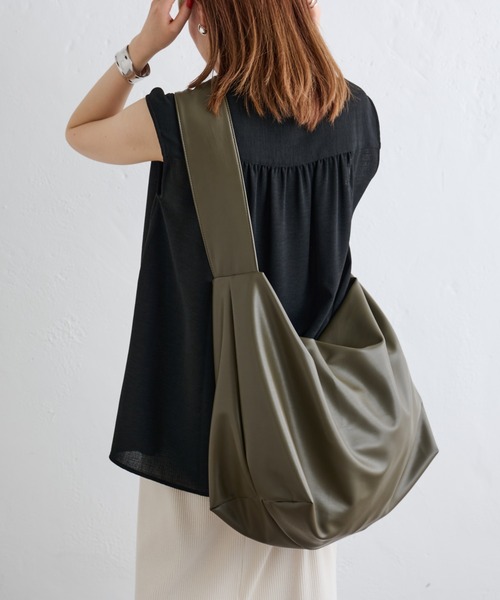 COLONY 2139（コロニートゥーワンスリーナイン）の「BIGショルダーバッグ（ショルダーバッグ・メンズ・ブラック/カーキ・FREE）」の10枚目の写真