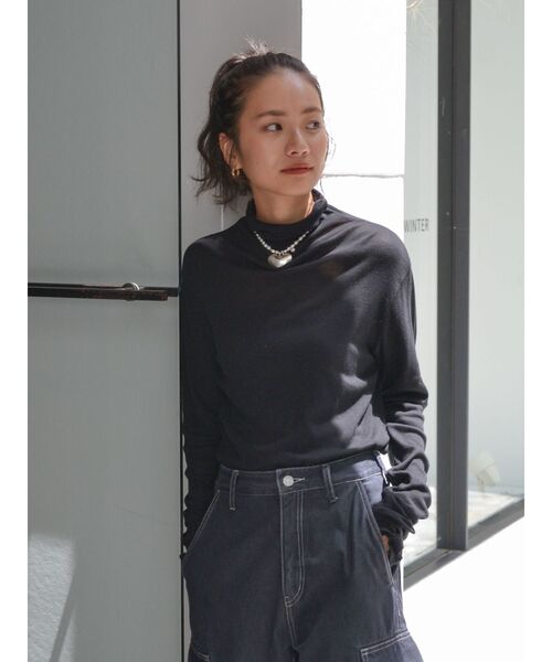 Ungrid(アングリッド)の「ハイネックシアーロングスリーブTee(Tシャツ/カットソー・レディース・オフホワイト/ヘザーグレー/ブルー/ピンク/ブラック・FREE)」の18枚目の写真