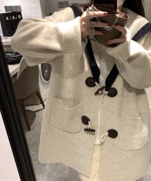 aimoha（アイモハ）の「セーラーデザインニット編みショートコート（ダッフルコート・レディース・ホワイト/ベージュ/ブラック・FREE）」の6枚目の写真