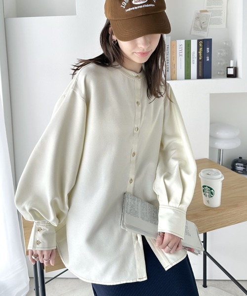 classicalelf(クラシカルエルフ)の「上品に映える。配色ステッチバンドカラー 袖ボリュームブラウス(シャツ/ブラウス・レディース・ベージュ/ネイビー/アイボリー・LARGE/MEDIUM/SMALL/X-LARGE)」の7枚目の写真