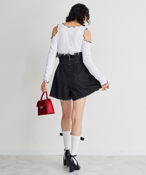 Narcissus(ナルシス)の「【WEBSTORE 限定商品】フレアデニムミニパンツ(デニムパンツ・レディース・ブラック/その他・FREE)」の4枚目の写真