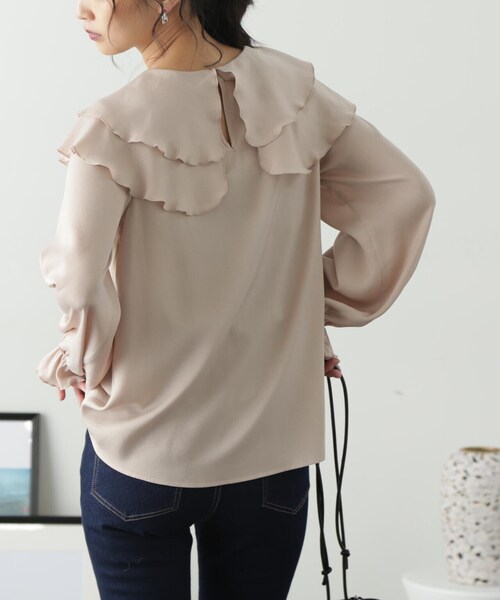 FREE'S MART（フリーズマート）の「ヴィンテージサテンフリルカラーブラウス（シャツ/ブラウス・レディース・ホワイト/ベージュ・FREE）」の22枚目の写真