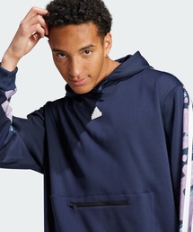 アディダス　フューチャー アイコン 総柄プリント　セットアップ アディダス フューチャー アイコン 総柄プリント セットアップ