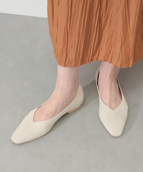 BEAMS HEART（ビームスハート）の「BEAMS HEART / ニット フラットパンプス（パンプス・レディース・ブラック/オフホワイト・SMALL/MEDIUM/LARGE）」の2枚目の写真