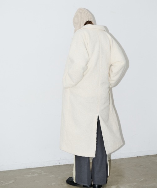 AIC.（エーアイシー）の「オーバーサイズダブルチェスターボアコート（チェスターコート・レディース・オフホワイト/ブラック/グレー・FREE）」の9枚目の写真