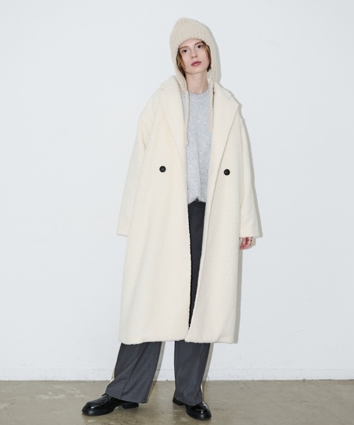 AIC.（エーアイシー）の「オーバーサイズダブルチェスターボアコート（チェスターコート・レディース・オフホワイト/ブラック/グレー・FREE）」の6枚目の写真