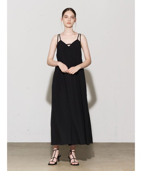 MIDIUMISOLID(ミディウミソリッド)の「MIDIUMISOLID for Ladies バッククロスキャミソールワンピース(ワンピース・レディース・ライトグレー/ブラック/アイボリー・FREE)」の21枚目の写真