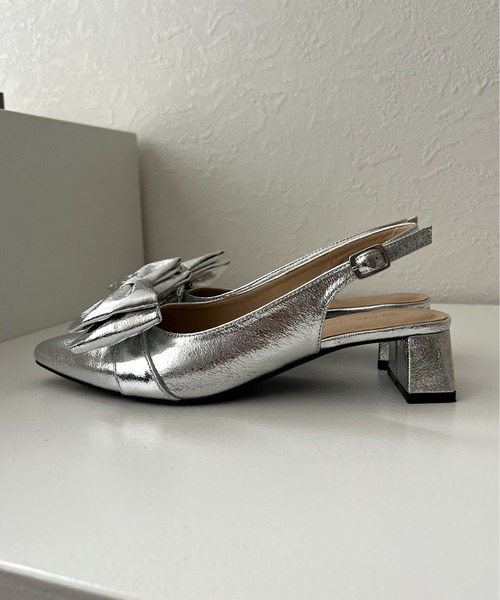 prose verse（プロズヴェール）の「【メタリック】リボン2wayバックストラップミュール（パンプス・レディース・シルバー・LARGE/MEDIUM/SMALL/X-LARGE）」の7枚目の写真