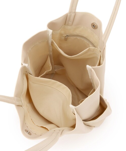 ITS'DEMO（イッツデモ）の「◆【仕分けしやすい6ポケット／オンオフ使える／A4OK】収納上手になれるトート（トートバッグ・レディース・アイボリー/ブラック/ナチュラル/グレー/シルバー/ブルー系その他・00）」の11枚目の写真