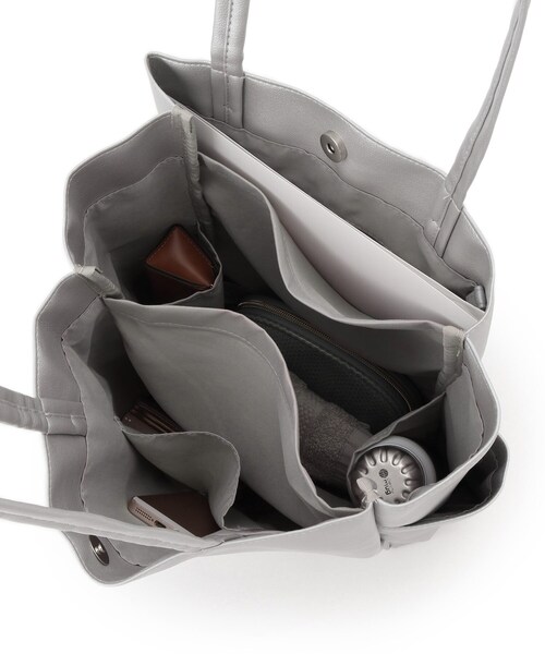 ITS'DEMO（イッツデモ）の「◆【仕分けしやすい6ポケット／オンオフ使える／A4OK】収納上手になれるトート（トートバッグ・レディース・アイボリー/ブラック/ナチュラル/グレー/シルバー/ブルー系その他・00）」の17枚目の写真