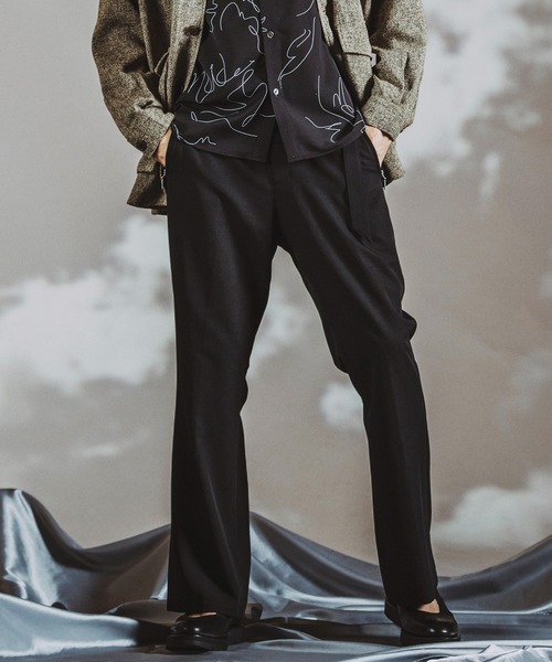 NO ID.(ノーアイディ)の「【NO ID.】Belted Zip Flare Pants / ベルテッド ジップ フレア パンツ(その他パンツ・メンズ・ブルー系その他2/グレー/ブラック・1/2)」の2枚目の写真
