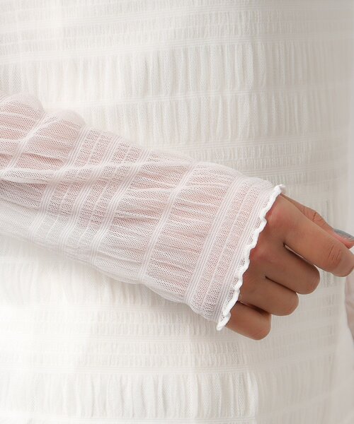 OPAQUE.CLIP（オペークドットクリップ）の「◆シャーリングシアートップス【洗濯機洗い可】（Tシャツ/カットソー・レディース・ライトベージュ/ブラック/ホワイト・40/38）」の6枚目の写真