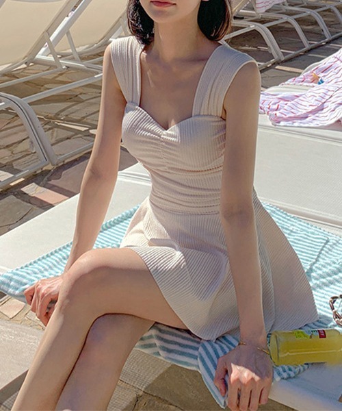 c.u.l（シーユーエル）の「フリルスカート ワンピース 水着 culb83（水着・レディース・ブラック/アイボリー・M/L/XL）」の12枚目の写真