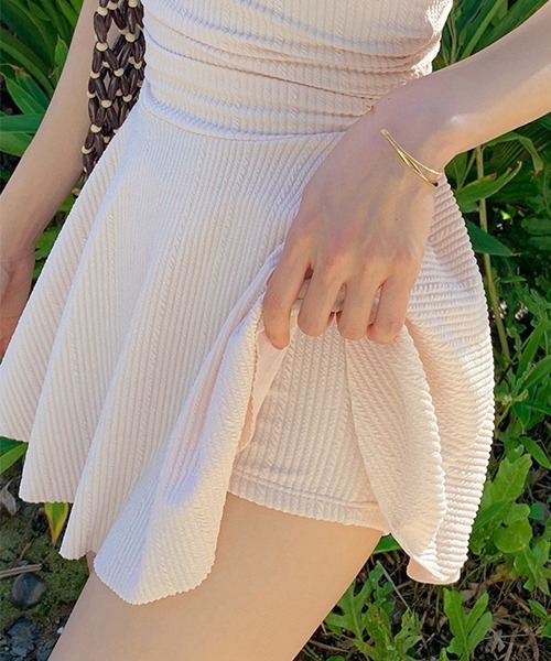 c.u.l（シーユーエル）の「フリルスカート ワンピース 水着 culb83（水着・レディース・ブラック/アイボリー・M/L/XL）」の16枚目の写真