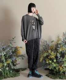 bedsidedrama（ベットサイドドラマ）の「M Flower Wide Knit Sweater