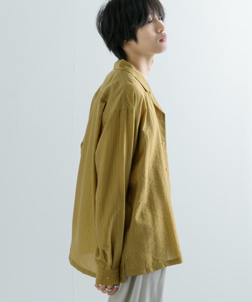 SENSE OF PLACE by URBAN RESEARCH（センスオブプレイスバイアーバンリサーチ）の「シアーストライプオープンカラーシャツ（シャツ/ブラウス・メンズ・カーキ/ライトベージュ/ブラック・LARGE/MEDIUM）」の21枚目の写真