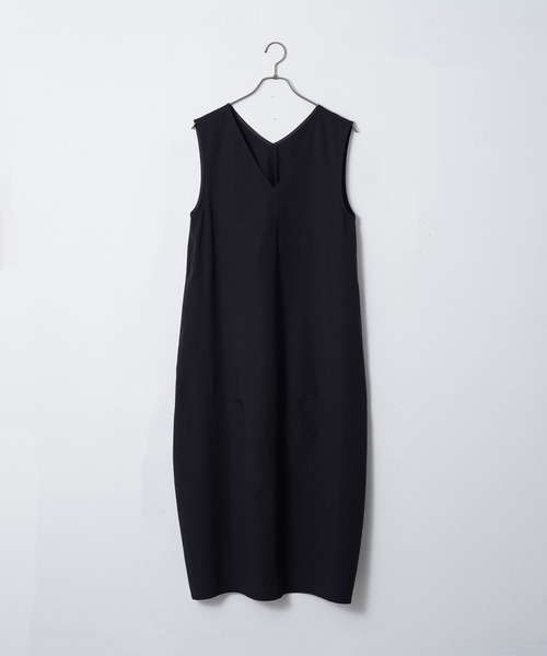 for/c（フォーシー）の「ドライコクーンジャンパースカート【サスティナブル】（ジャンパースカート・レディース・チャコールグレー/ブラック・M/L/PM/TM）」の9枚目の写真