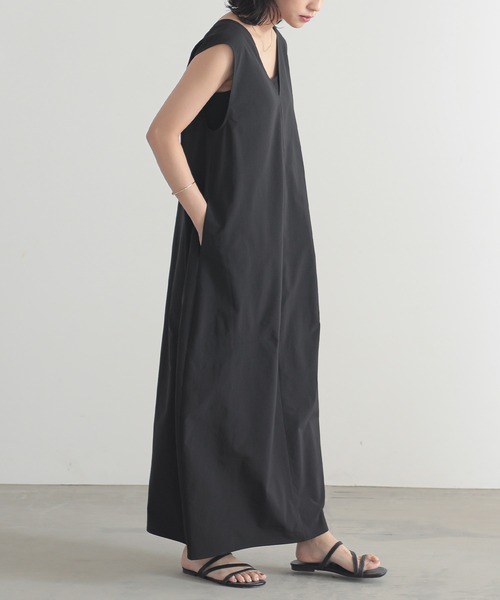 for/c（フォーシー）の「ドライコクーンジャンパースカート【サスティナブル】（ジャンパースカート・レディース・チャコールグレー/ブラック・M/L/PM/TM）」の3枚目の写真