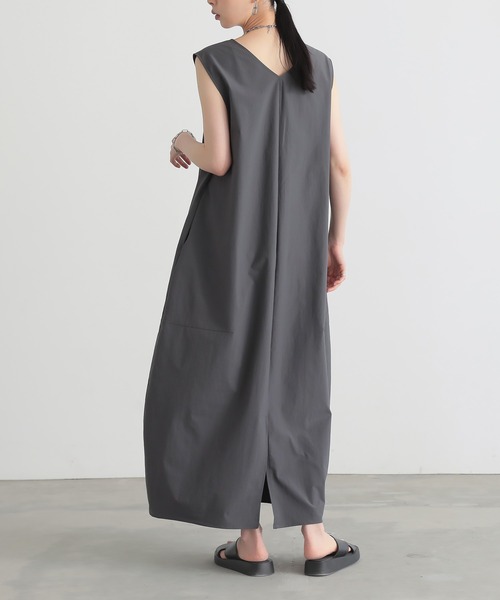 for/c（フォーシー）の「ドライコクーンジャンパースカート【サスティナブル】（ジャンパースカート・レディース・チャコールグレー/ブラック・M/L/PM/TM）」の17枚目の写真