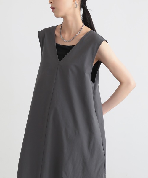 for/c（フォーシー）の「ドライコクーンジャンパースカート【サスティナブル】（ジャンパースカート・レディース・チャコールグレー/ブラック・M/L/PM/TM）」の11枚目の写真