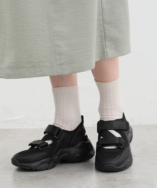 Honeys(ハニーズ)の「スニーカーサンダル(サンダル・レディース・ブラック/ブラック×ホワイト・S/M/L/LL)」の1枚目の写真