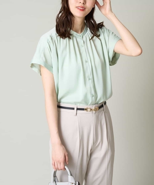 a.v.v（アーヴェヴェ）の「サテンギャザーブラウス（シャツ/ブラウス・レディース・ミント/ベージュ/チャコールグレー/ダークインディゴブルー・40/38/36/34/42）」の3枚目の写真