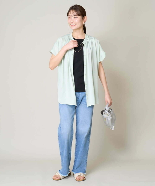 a.v.v（アーヴェヴェ）の「サテンギャザーブラウス（シャツ/ブラウス・レディース・ミント/ベージュ/チャコールグレー/ダークインディゴブルー・40/38/36/34/42）」の12枚目の写真