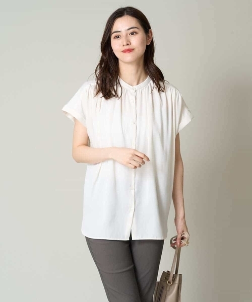 a.v.v（アーヴェヴェ）の「サテンギャザーブラウス（シャツ/ブラウス・レディース・ミント/ベージュ/チャコールグレー/ダークインディゴブルー・40/38/36/34/42）」の14枚目の写真