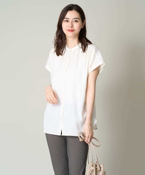 a.v.v（アーヴェヴェ）の「サテンギャザーブラウス（シャツ/ブラウス・レディース・ミント/ベージュ/チャコールグレー/ダークインディゴブルー・40/38/36/34/42）」の15枚目の写真