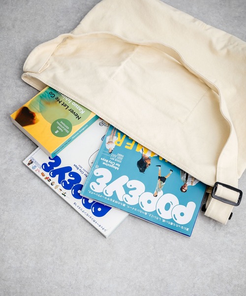 Rocky Monroe（ロッキーモンロー）の「ビックキャンバスショルダーバッグ（ショルダーバッグ・メンズ・カーキ/アイボリー/ブラック・FREE）」の10枚目の写真