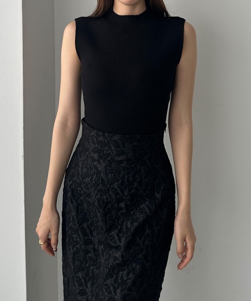 Louere（ルエレ）の「ボトルネックノースリーブリブニット（ニット/セーター・レディース・ライトグレー/ブラック/アイボリー/チャコール/ネイビー/ブルーグレー/グレイッシュベージュ/ブラウン/ピンク/カーキ・SMALL/MEDIUM/LARGE）」の22枚目の写真