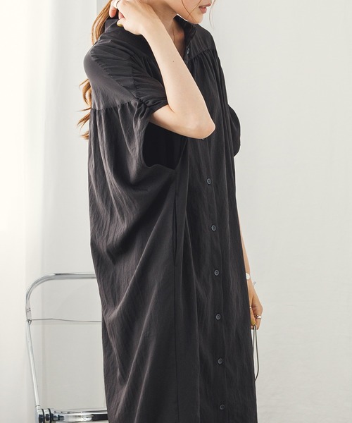 hunch（ハンチ）の「ギャザールーズシャツワンピース（シャツワンピース・レディース・セージグリーン/ホワイト/ブラック・FREE）」の18枚目の写真